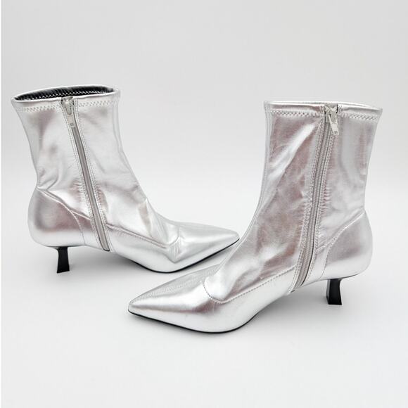 Abound Erinn Pointed Toe Heel Boot Women's Silver Metallic Size US7.5M EU38 - Picture 5 of 14